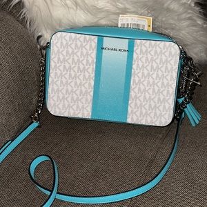 Brand new stylish Micheal Kors Crossbody